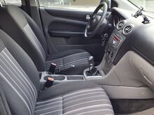 Ford Focus 1.6 85 kw 2008a Luukpära