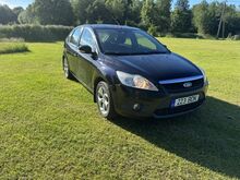 Ford Focus 2011 1,6 74кВт бензин механика
