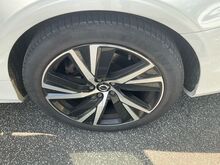 Volvo V90 Plus Dark 2023a MUDEL