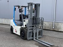 Электрический погрузчик Goodsense TCF FB30-PH
