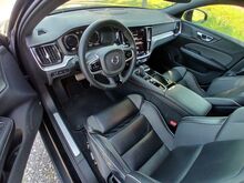 Volvo V60 R-Design 2.0 257 кВт AWD