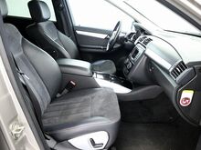 Mercedes-Benz R 320