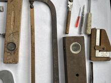 Vanaaegsete tööriistade komplekt – puidutöö, käsip