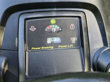 Murutraktor John Deere X590