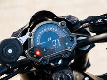Kawasaki Z 900 R4 92кВт Akrapovic, Carbon, Tailtidy