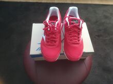 Новые спортивные кроссовки MIZUNO