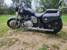 Triumph bonneville america