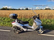 Piaggio X8 125cc