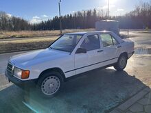 Mersedes-Benz 190