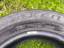 Suverehvid Falken 215/60 R16.