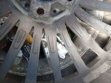 245/40 R22
