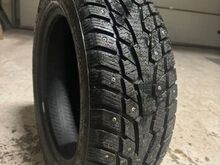 шипованные шины 4 шт. 205/55/R16, как новые