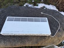 ELEKTRIRADJAATOR SEINAKINNITUSEGA