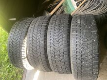 215/60/17” Michelin naastrehvid
