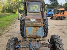 Traktor T-40AM