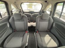 Ford Crand C-Max Titanium 7-kohta