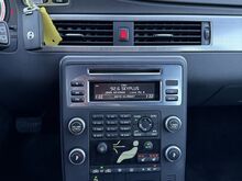 Volvo V70 Momentum 2.0 R5 D3 120kW, JÄRELMAKS!