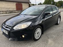 Ford Focus 1,6 77kw, KAASA NAASTREHVID!