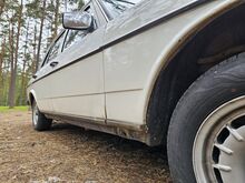 MERCEDES-BENZ 240 D (W123)
