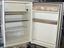 Väike külmik 85cm