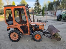 Минитрактор KUBOTA B7100 4WD
