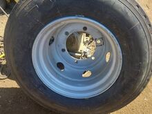 Uus rehv 235/75R17.5