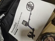 Metallidetektor LCD-ekraaniga