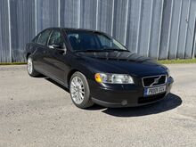 Volvo S60 Momentum 2.4 D5 120kW, РАССРОЧКА