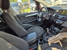 BMW 216i Grand Tourer 7 kohta