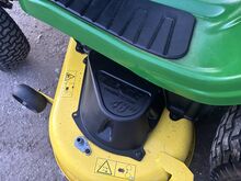 Садовый трактор John Deere X166