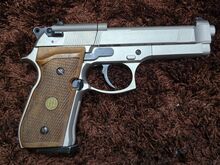 Õhupüstol Beretta 92FS nikkel - puidust käepide -
