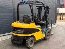 Caterpillar DP20N дизельный погрузчик