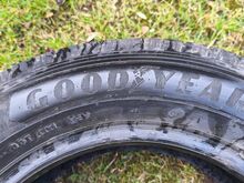 Suverehvid 215/65 R16 C. Goodyear