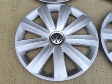 Оригинальные колпаки Volkswagen 16