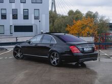 Mercedes-Benz S550 пакет AMG, регистрационный сбор оплачен