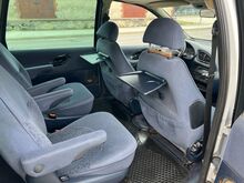 Ford Galaxy Ghia  2,0 107kw, 6 KOHTA