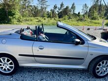 Peugeot 206cc S16 100kw ŨV 07/2027