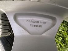 4x108 R17