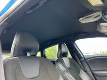 TOODUD HOLLANDIST Volvo V40 R-Design 1.6 D2 84kW