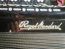 Akordion Royal Standard