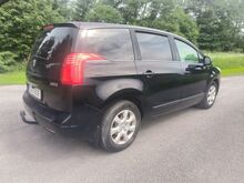 PEUGEOT 5008 LPG 7 KOHTA