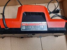 Milwaukee M18DBSC kiirlaadija