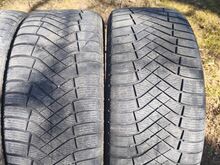 Pirelli rehvidM+S245/45 R19.