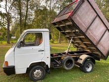 Nissan trade 100 (B-kat kallur)