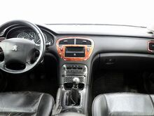 Peugeot 607