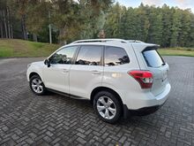 SUBARU  FORESTER