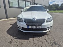 Skoda octavia bensiin, reg. tasu makstud
