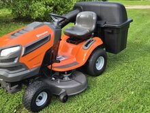 Murutraktor Husqvarna YTH22V46