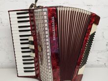 Akordion Royal Standard 96 bassi