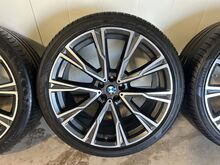 BMW 22